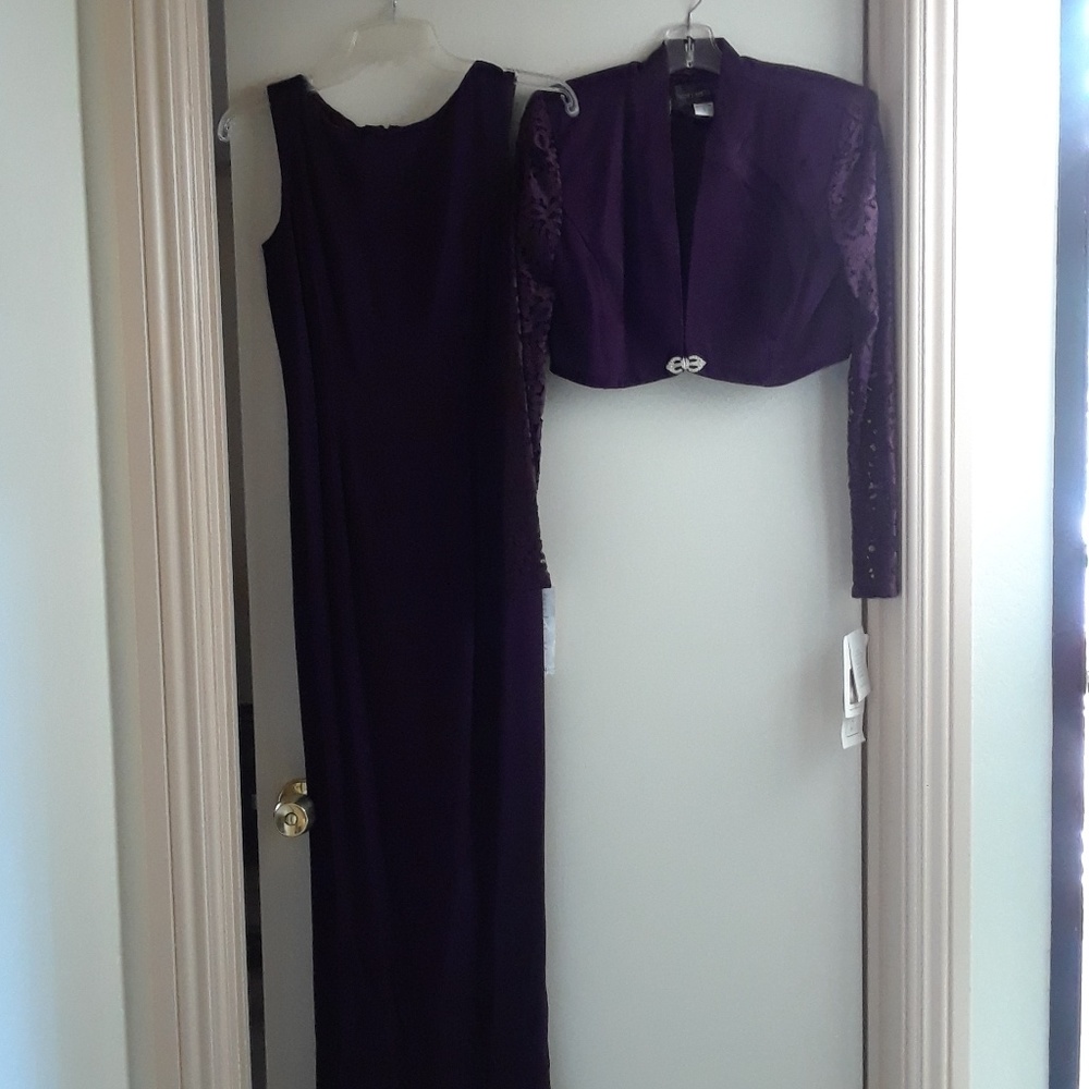 Scott MCclintock  outfit